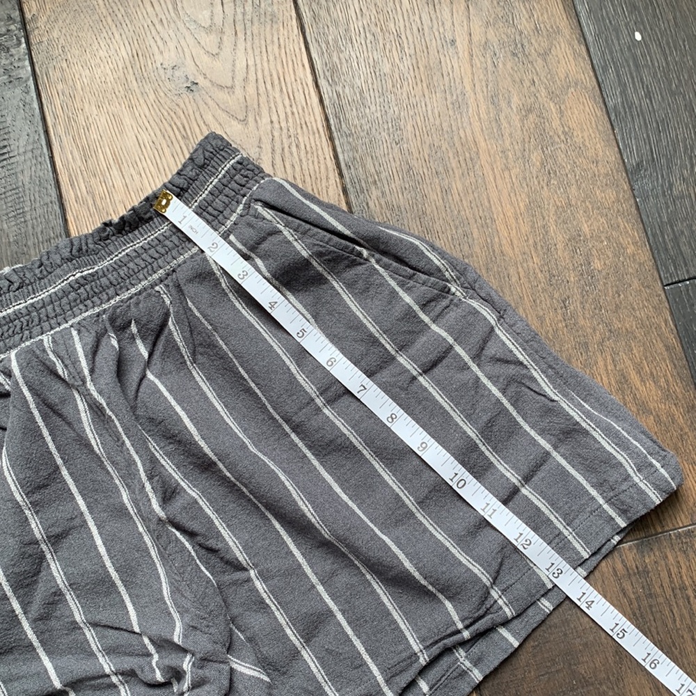 Universal Thread • pull on shorts - Picture 4 of 6